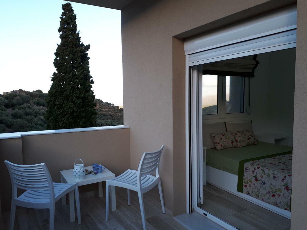 Villa Irini - Cretan Luxury Villa With Amazing View Paraspori  Eksteriør bilde